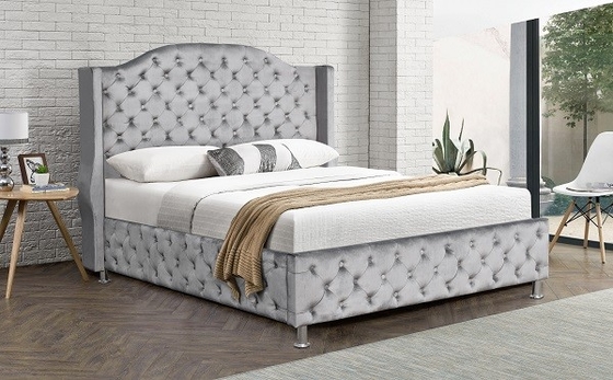 Özelleştirilmiş King Size Döşemeli Platform Yatak Kadife Kumaş Düğme Tepeli Yüksek Başlık