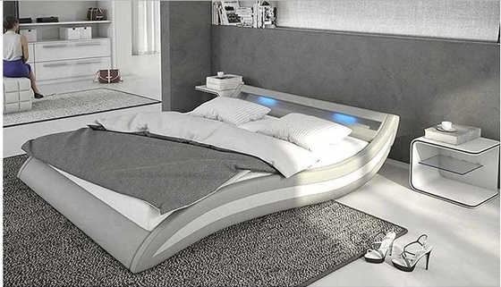 Yatak Odası İçin Modern Stil LED Işık Leature Döşemeli Yatak