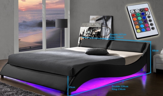LED Başlıklı King Size Yumuşak Döşemeli Yatak Çerçeveleri PU Sentetik Deri Eğri Şekli