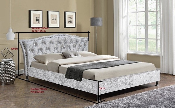 Püsküllü ve Kristal Başlıklı Lüks King Size Kadife Kumaş Karyola