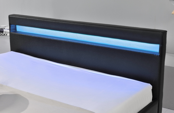 LED döşeli yatak uyumanıza yardımcı olacak LED ışıkları var ve dört depolama çekmecesine sahiptir
