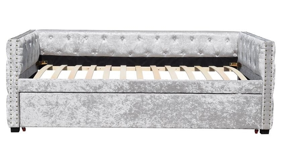 Crush Kadife Döşemeli Tekerlekli Daybed